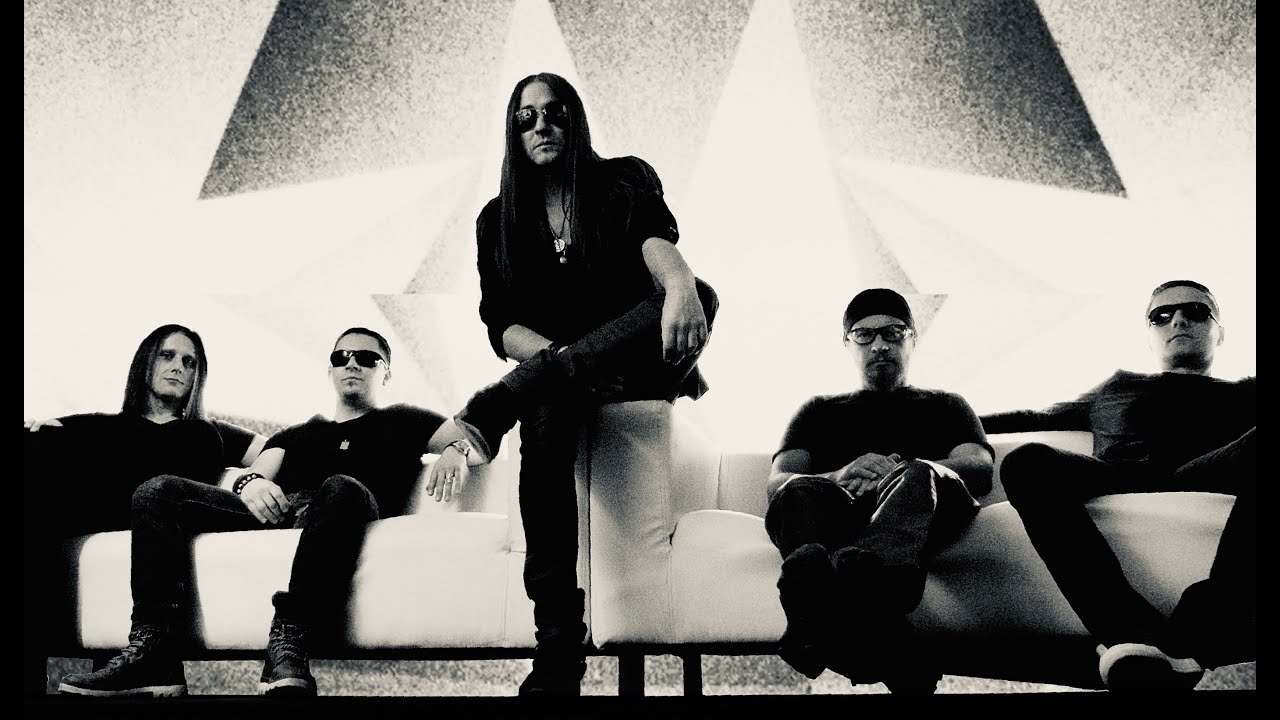 The Moon and The Sun - Ocal mnie - official video
