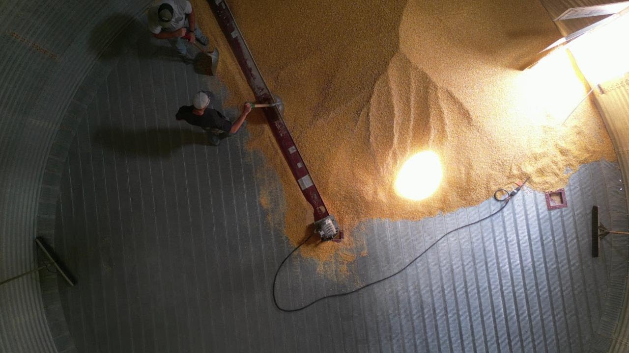 Emptying Grain Bins Process