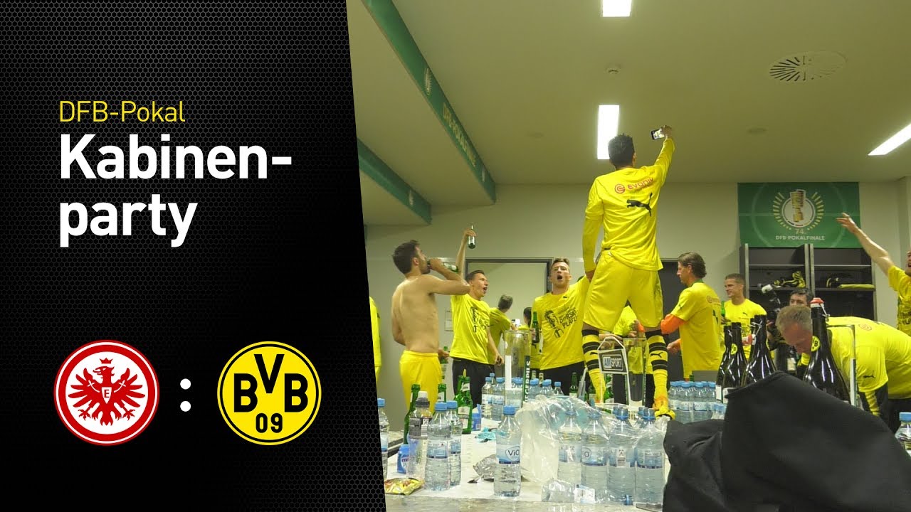 BVB-Kabinenparty nach Pokalsieg | Eintracht Frankfurt - BVB 1:2