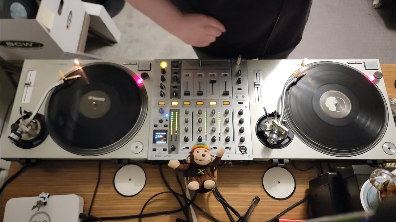Whites - Artist Showcase: Sully Vinyl Only Mix DnB / Jungle (Null Sessions #12)