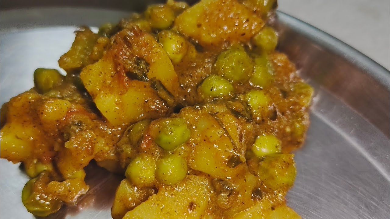 Restaurant Style Aalu Matar Sabji | Pudina Powder Special Masala | Ghar ki Simple Recipe