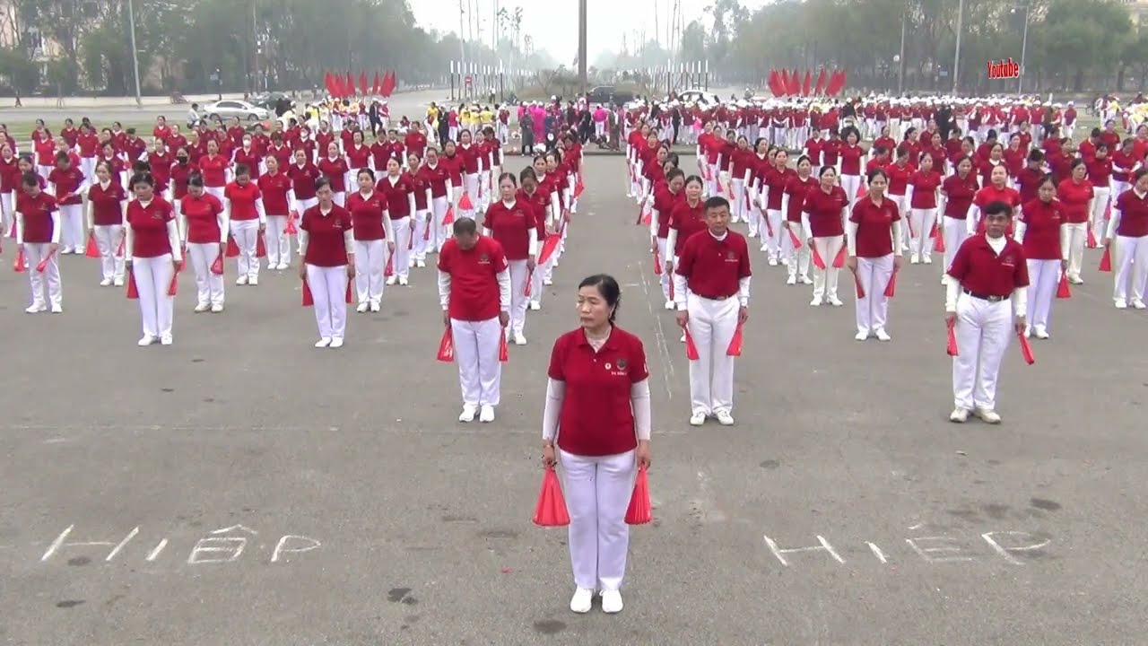 HUYỆN YÊN PHONG - TỈNH BẮC NINH / Bài Tự Chọn, Thái Cực Song Quạt: LỜI CA DÂNG BÁC.