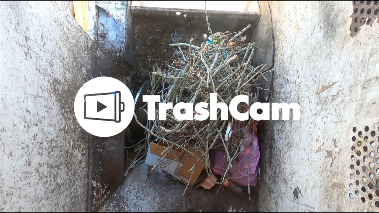 [WATCH] Trash gets CRUSHED by auger...