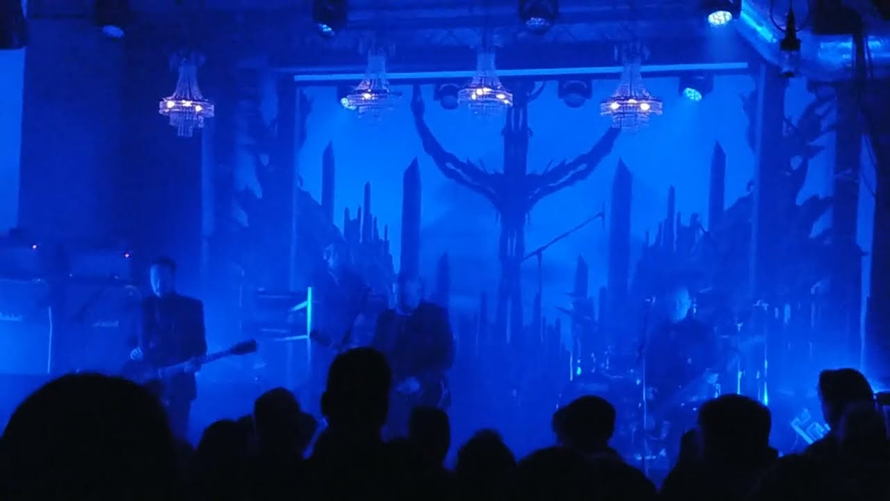 A.W. Yrjänä - Revontulten repijä (CMX Song) Live Porvoo 2024