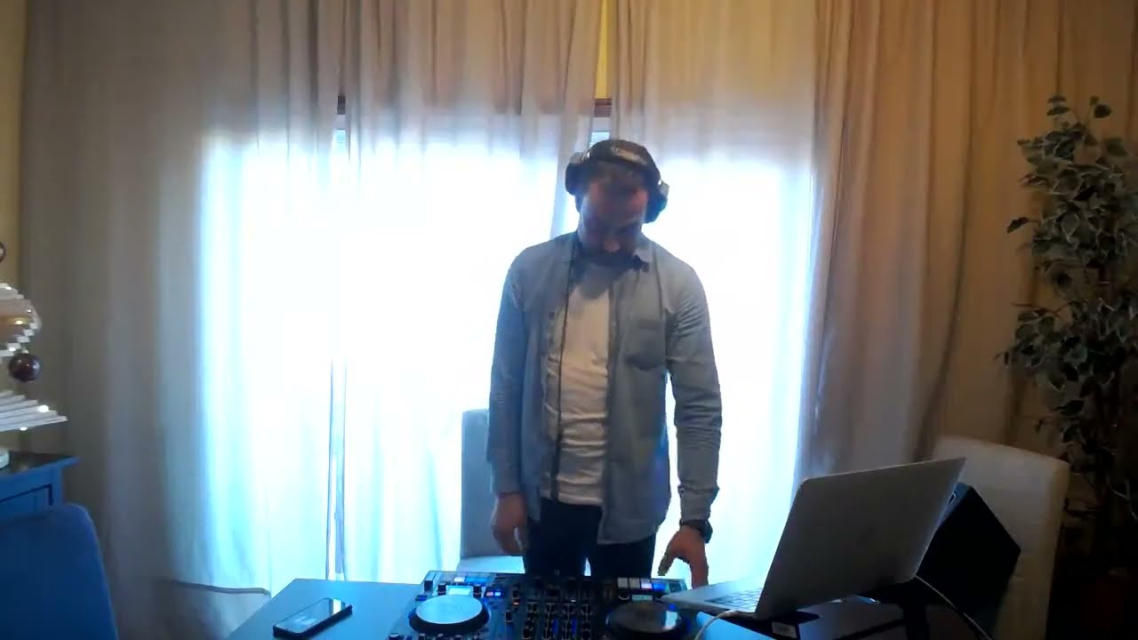 80's Pop and Rock in my living room #djset #80s #80smusic #pop80s