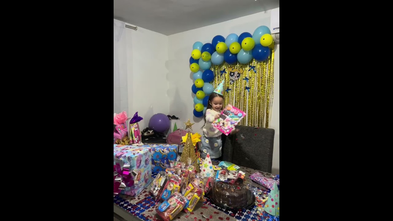 Cumpleaños renata 🥳🎁(SALE MAL) 👎 #viralvirales #cumpleaños #error 
