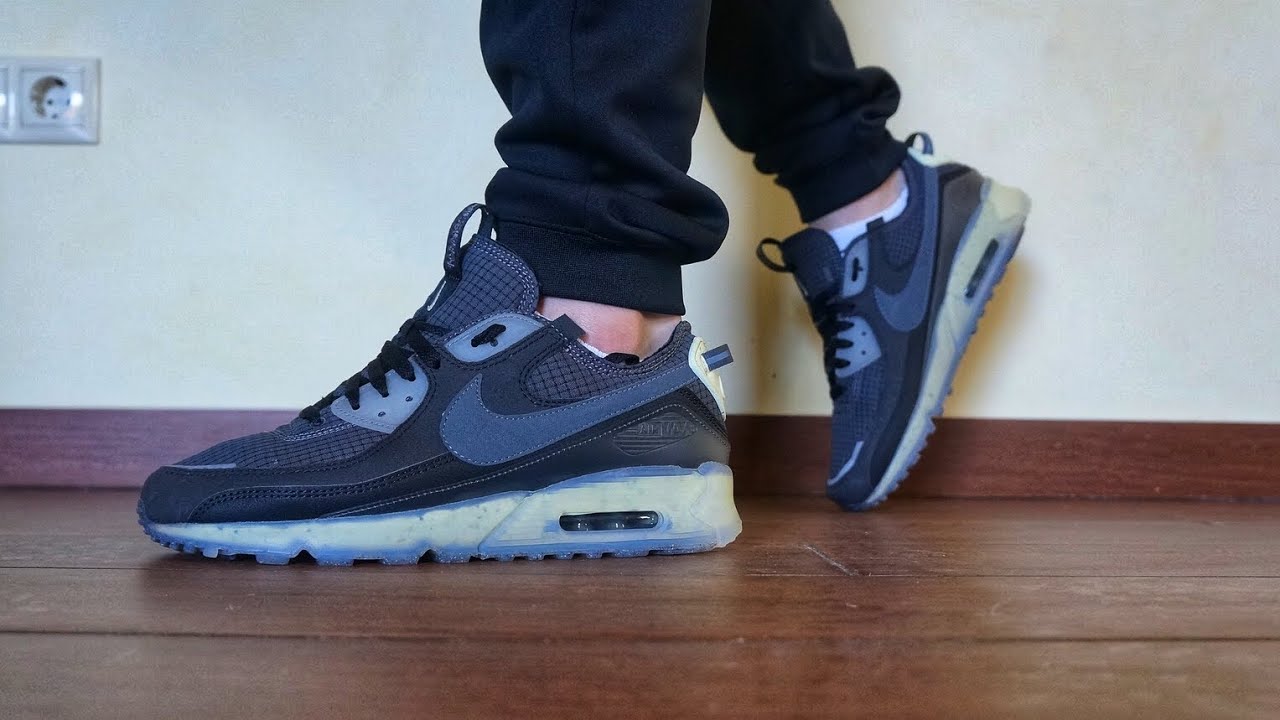 Nike Air Max Terrascape 90 DH2973-001 on feet