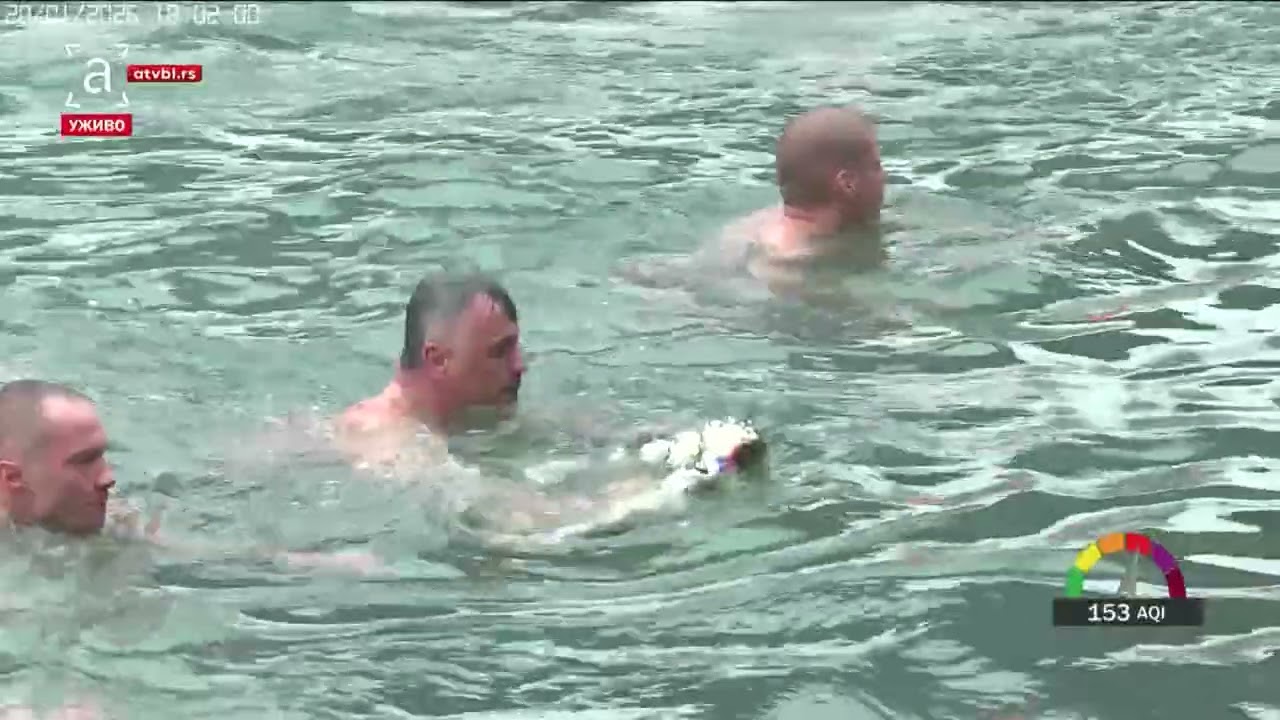 Dalibor Kajiš, plivač koji je prvi doplivao do Bogojavljenskog krsta u Banjaluci