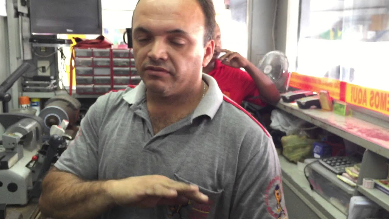 Desmontando A Ignição Da Fiat Pálio E Cortando A Chave Na Lima!