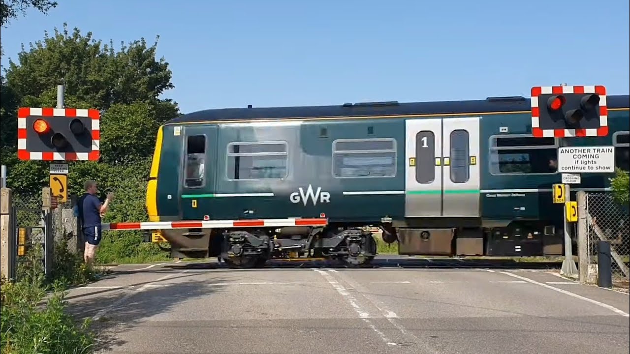 Sandy Lane Level Crossing, Oxfordshire