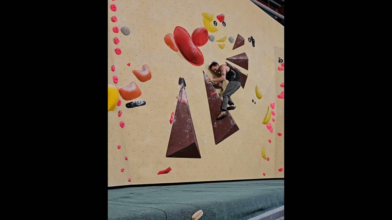 eddy.oduber bouldering @ boulderhal Zuidhaven
