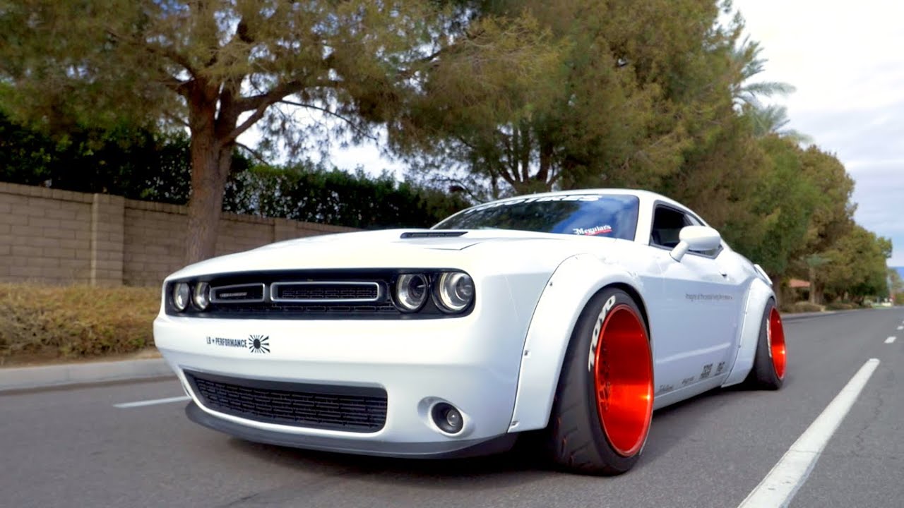 Liberty Walk Dodge Challenger