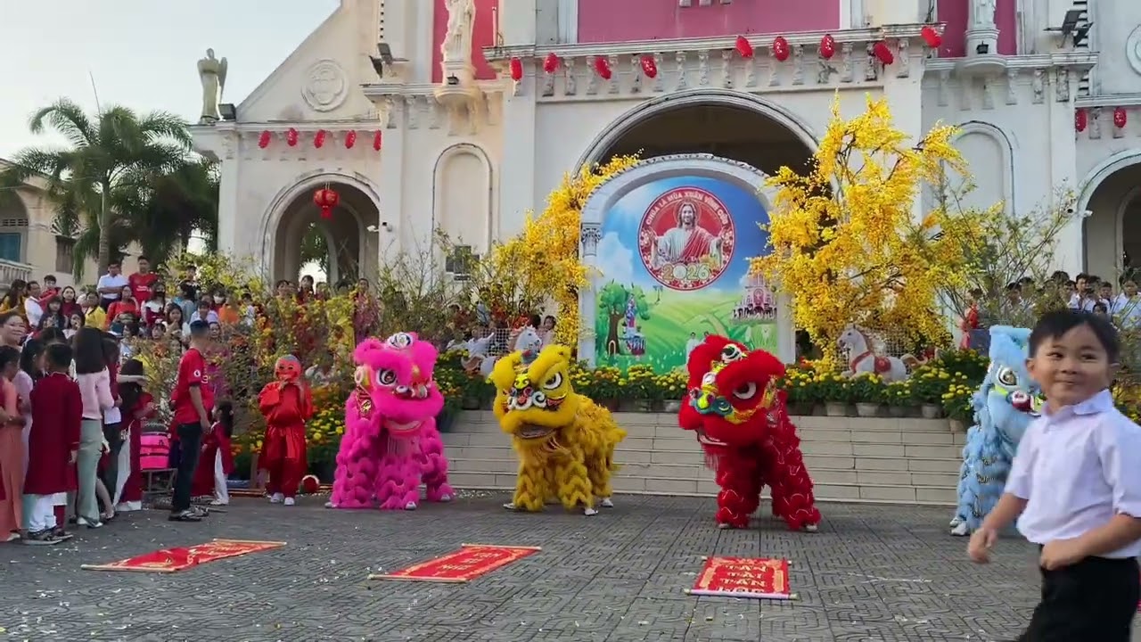 Mùng 1 Tết quê em.Chúc tất cả mọi người năm mới vui vẻ,phát tài,phát lộc,vạn sự như ý nha ❤️❤️🥰🥰🥰😀🥰🥰