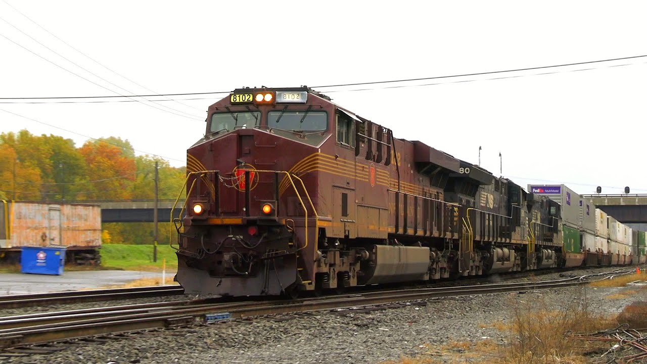 NS 8102 Pennsylvania Heritage Unit leading NS 29G
