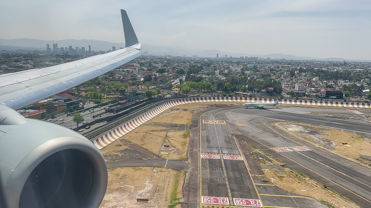 American Airlines Boeing 737-823 Fast and Awesome Approach and Landing into Mexico City