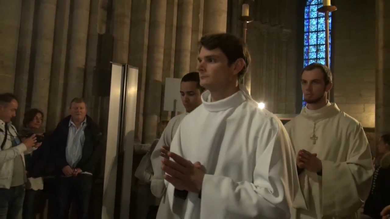 Vigile de Pentec&ocirc;te 2013 &agrave; Notre Dame - 1