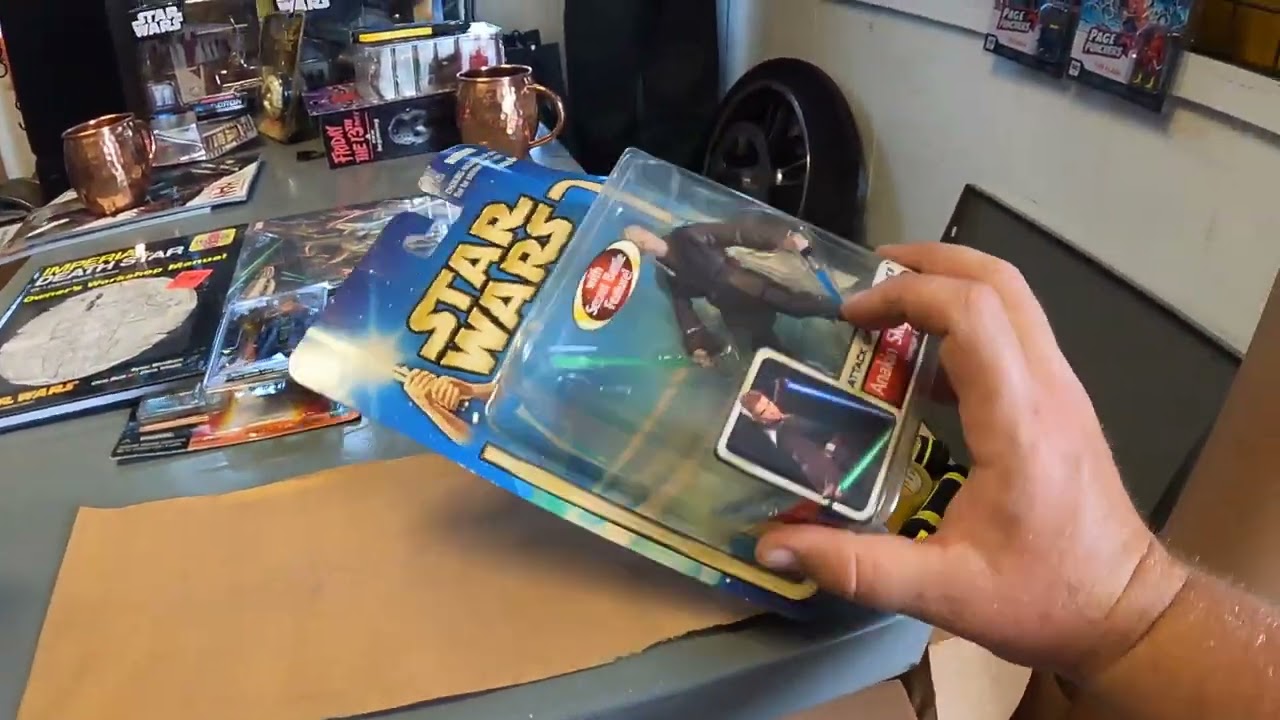 Bent or warped Figure card back?  easy cheap way to flatten it , Starwars / Hotwheels