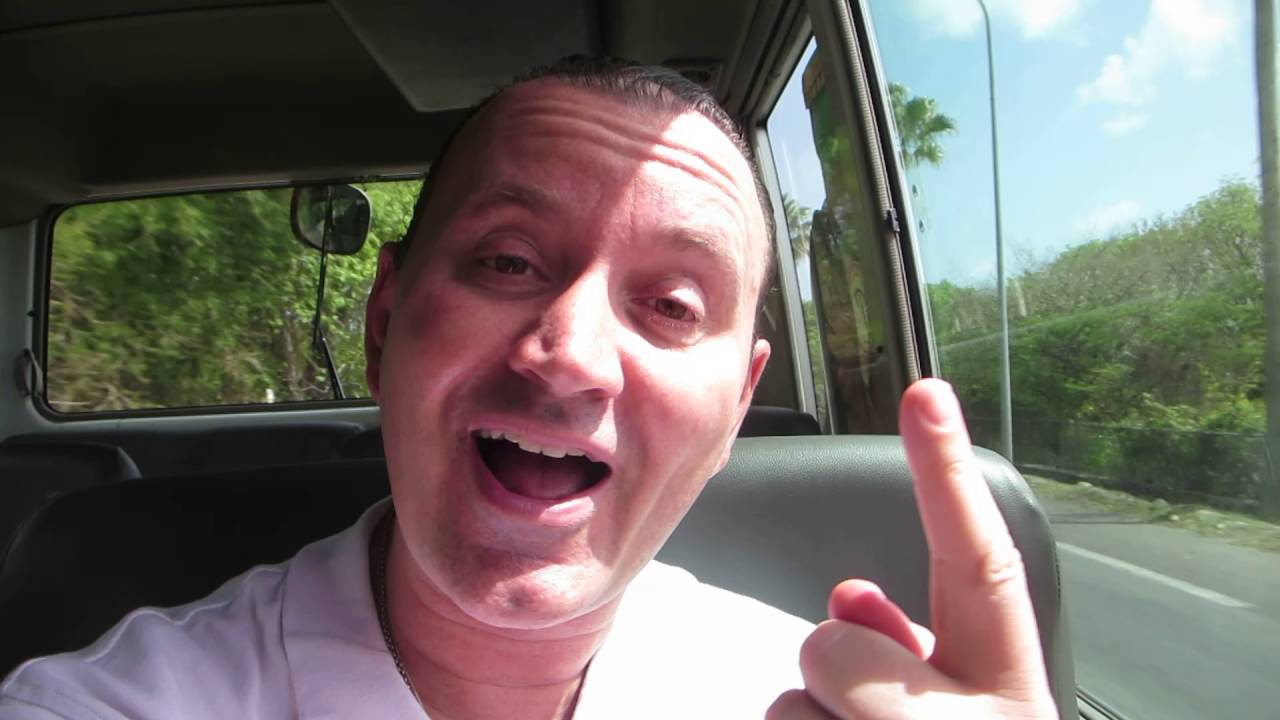 France Saint-Martin border crossing from Netherlands Sint Maarten