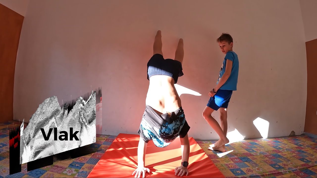 Handstand T-shirt challenge I - boys' first attempt taking off the T-shirt in handstand 💪👏🤸‍♂️