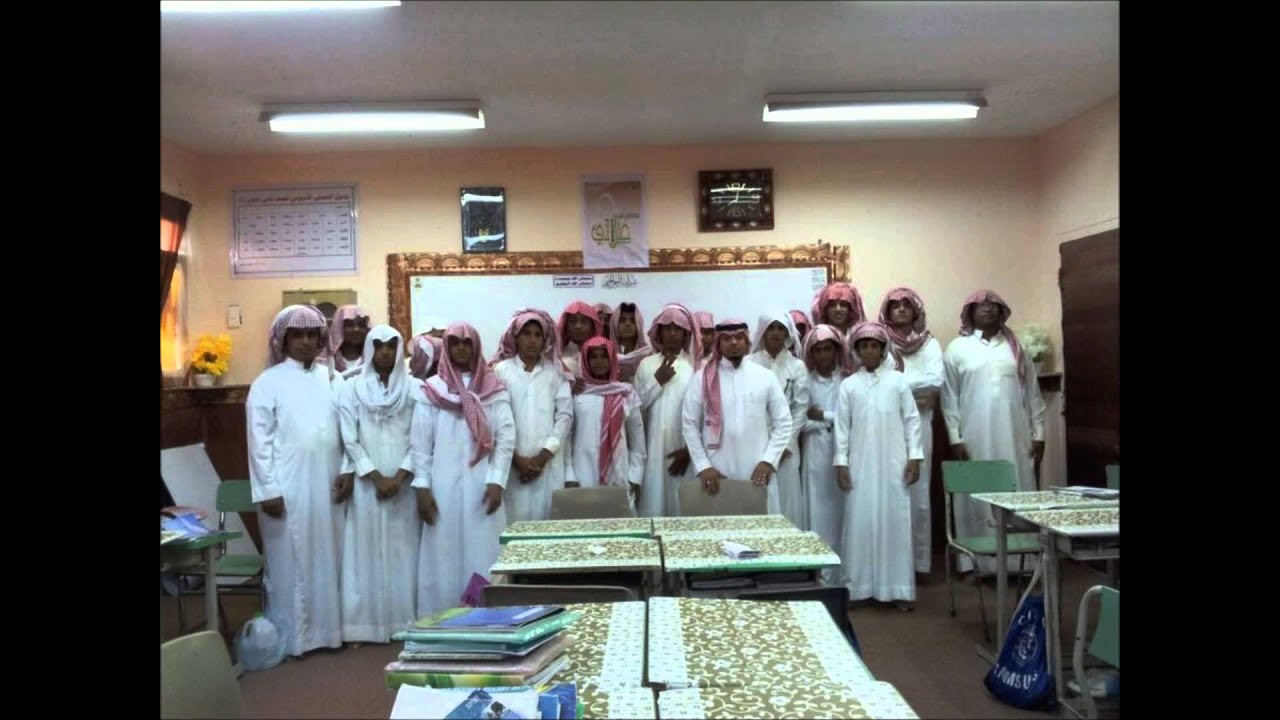 منتاج لتخرج الدفعة العشرين من طلاب الصف الثالث ثانوي بمدرسة احد بني زيد 1435 هـ