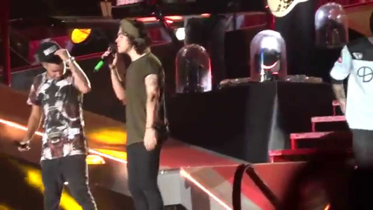 Loose Yourself Cover/What Makes you Beautiful - One Direction, Chicago 8-30