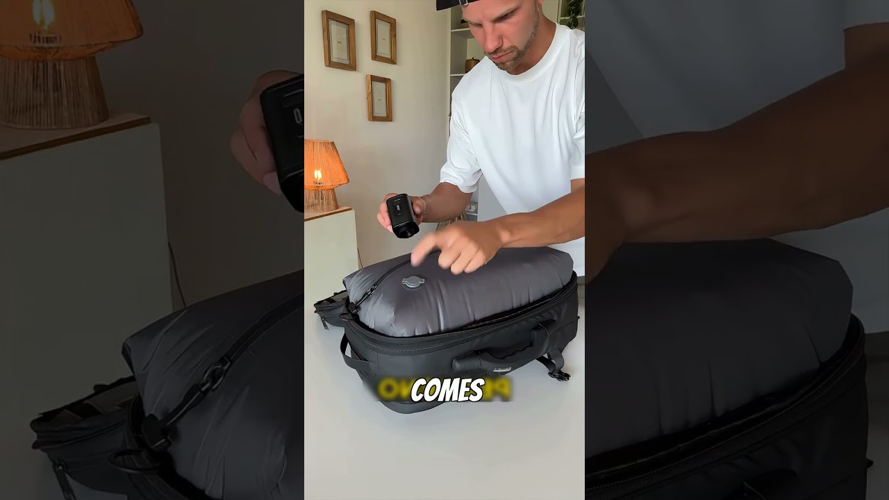 This vacuum-sealed backpack is ideal for travel! #travelgear #backpacking #vacuumsealed