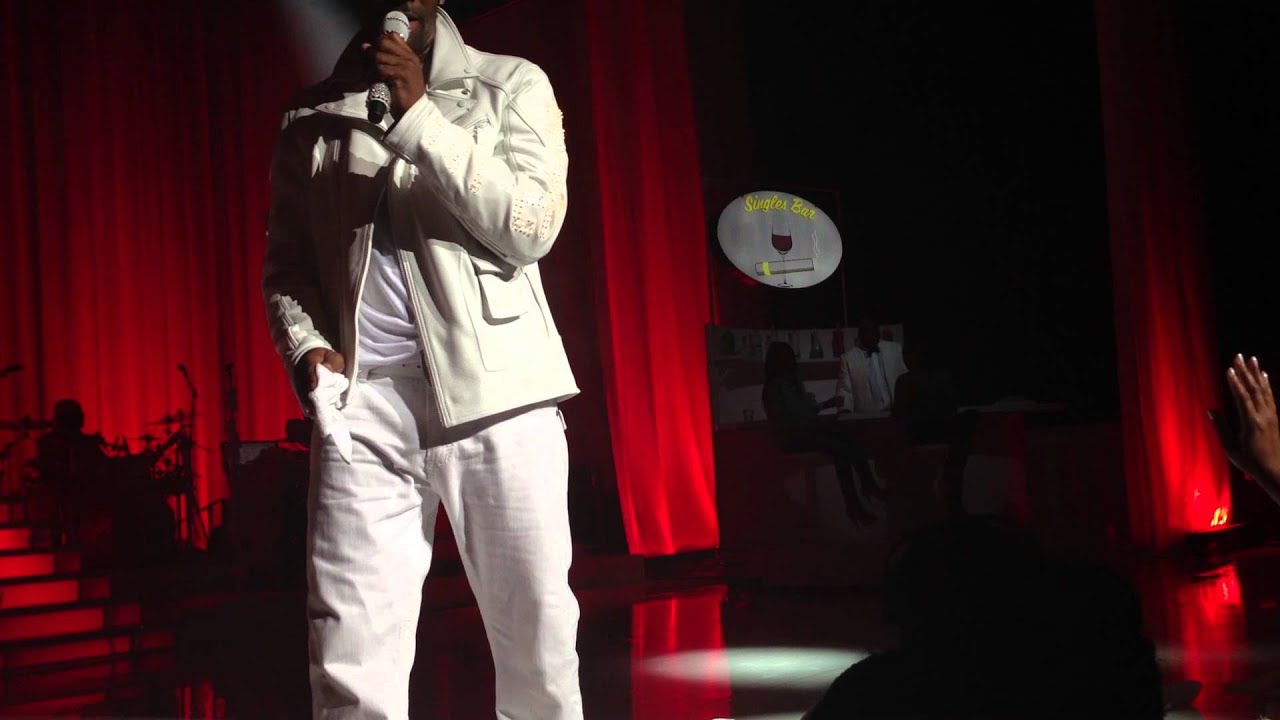R.Kelly in Norfolk Va Part 4 12/9/12