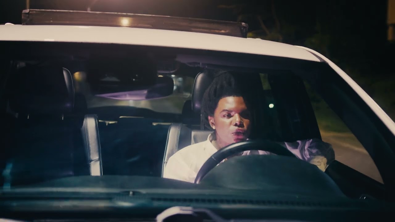 YoungBoss - 5 Am In Paramaribo (official videoclip)