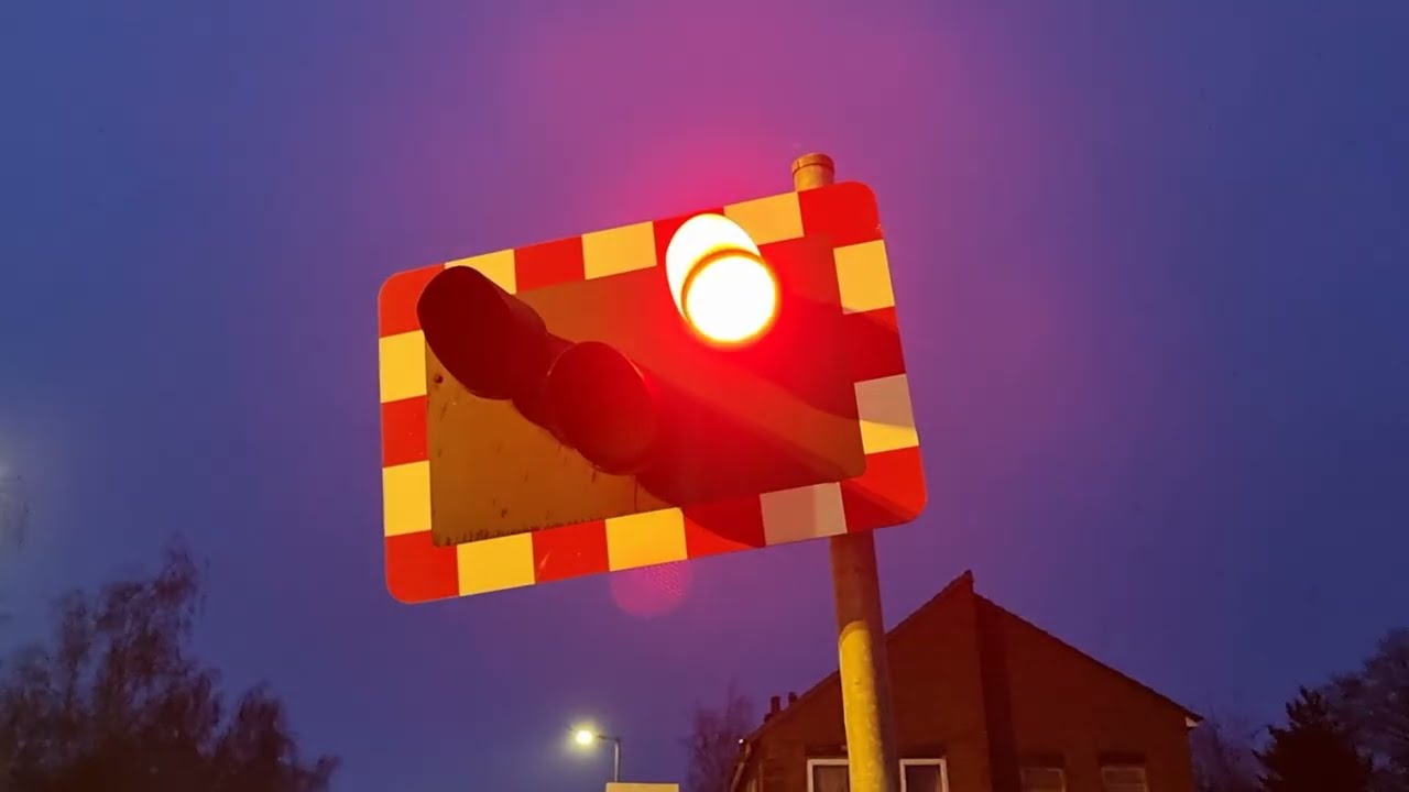 Featherstone Station Level Crossing (West Yorkshire) (7:45am)