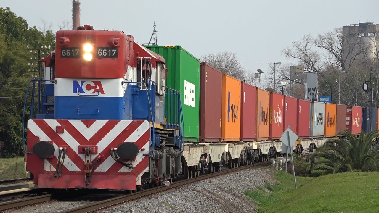 Trenes de NCA por Capital Federal y Pacheco