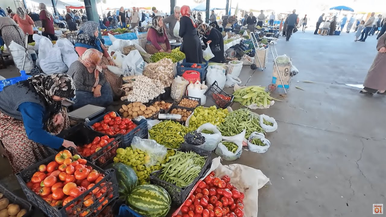 TAŞKÖPRÜ CUMA PAZARI -- KÖYLÜ KADINLARIN TAZE ÜRÜNLERİ  VE RENKLİ PAZAR ATMOSFERİ
