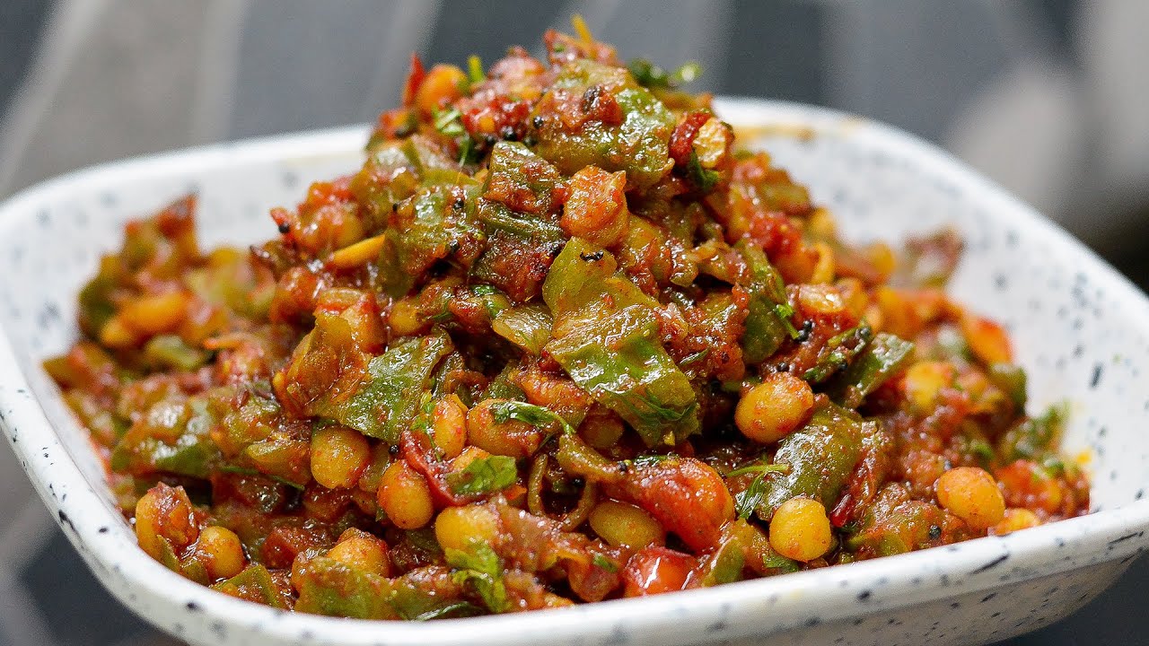 टिफीनसाठी झणझणीत दोडक्याची झणझणीत भाजी | Spicy Dodkyachi Bhaji For Tiffin | Latika Nimbalkar