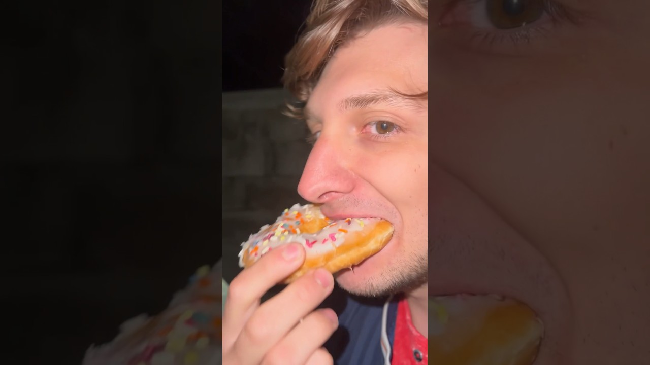Eating Dumpster Dive Donuts #dumpsterdiving #donuts #dumpsterdive #food #free #dumpsterdivers