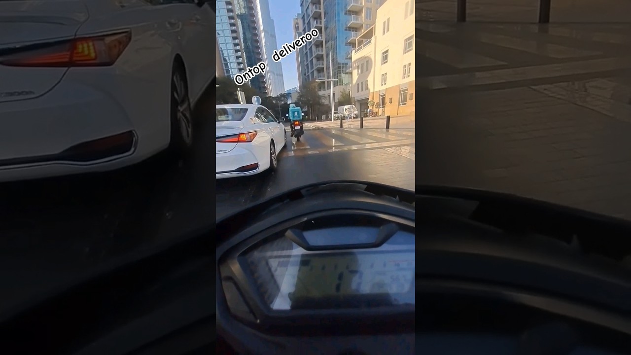 bike rider life 🤔🤐🙄#bikevloger #explore #burjkhalifa #dubaiview #travel #downtown