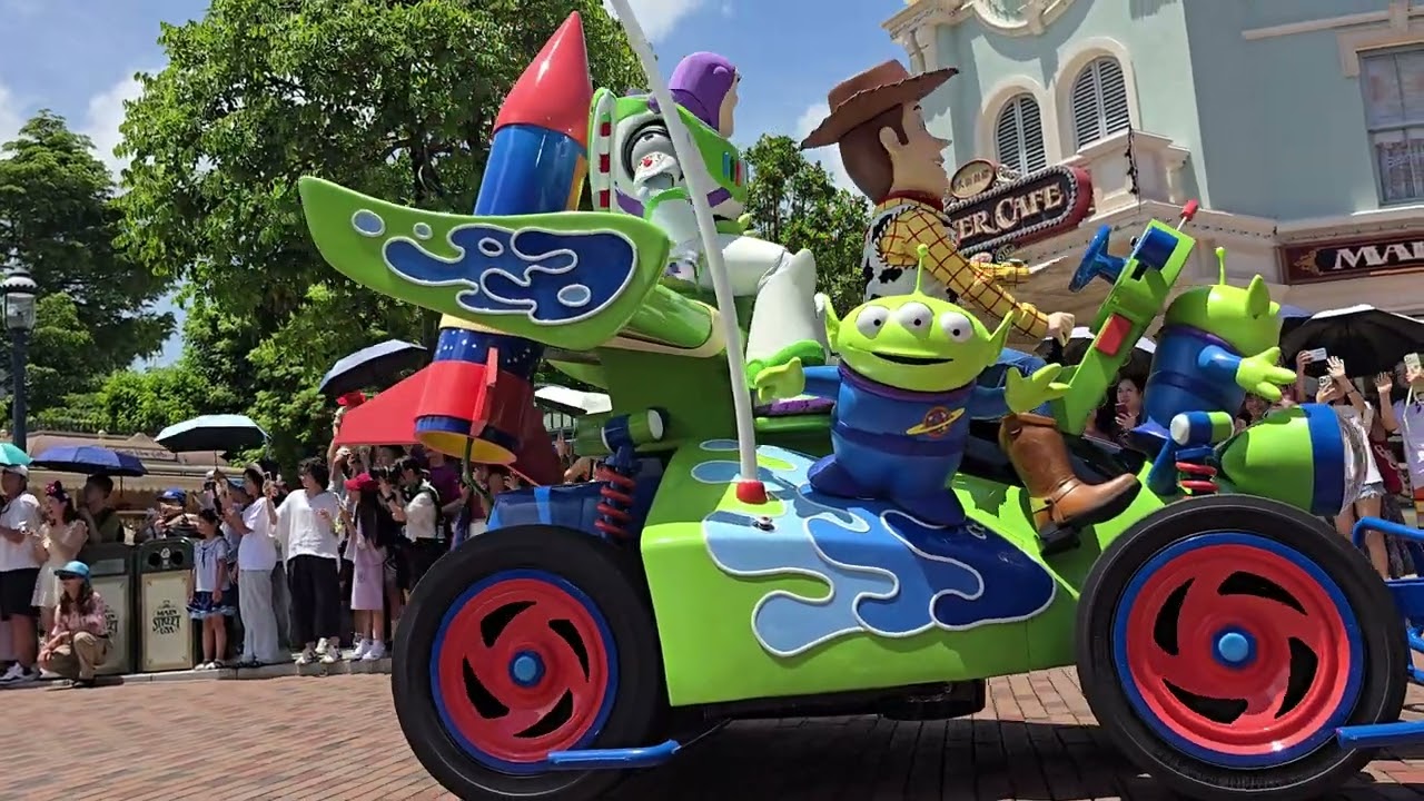 Hongkong Disneyland 25th Anniversary Parade 1(Mikey&Friends,Zootopia,BigHero6, ToyStory,MonstersInc)