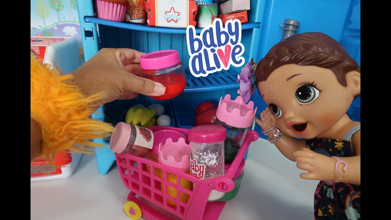 ARRUMANDO AS PAPINHAS NA GELADEIRA DA BABY ALIVE AMANDINHA