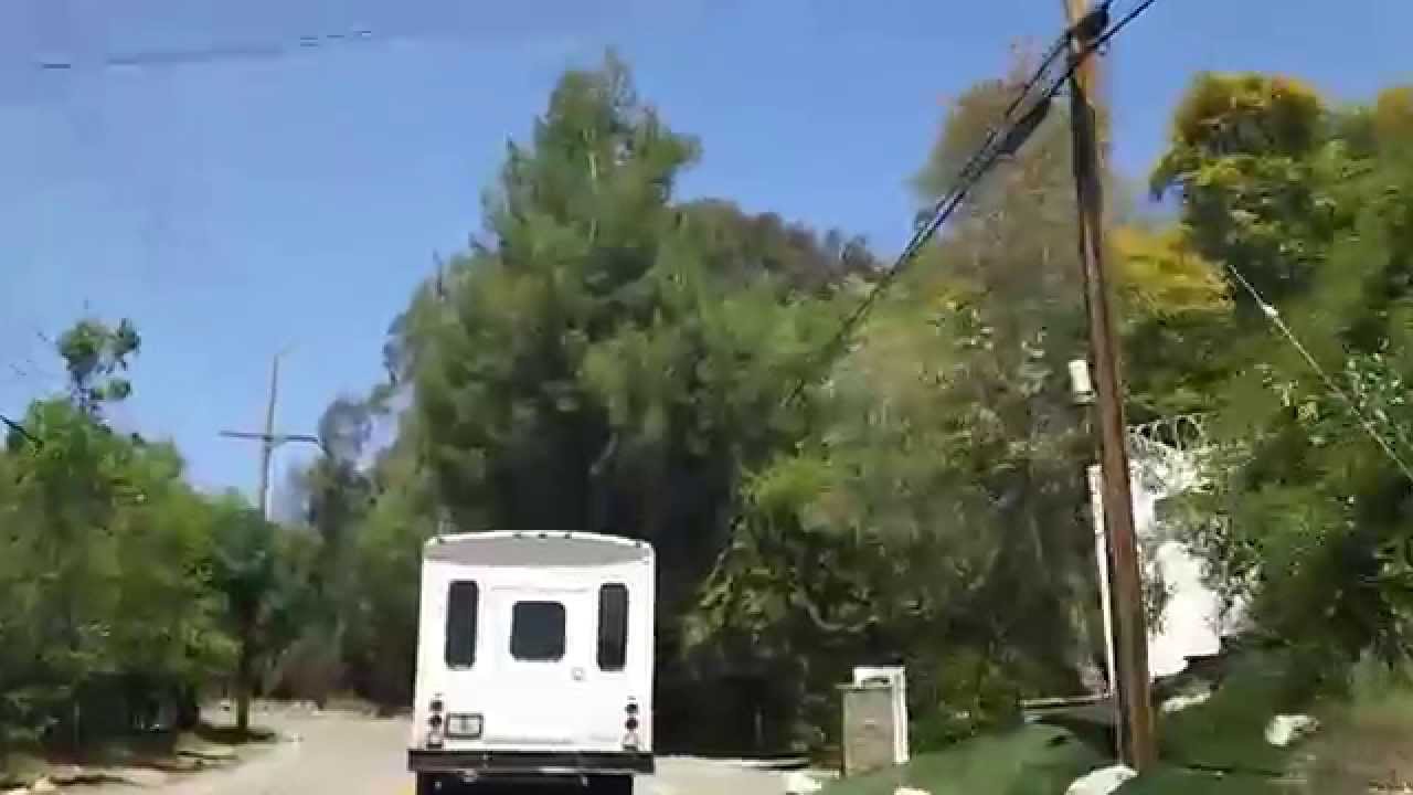Driving tour of Coldwater Canyon, Mulholland Drive & Benedict Canyon in Beverly Hills 90210