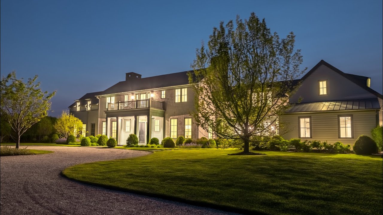 The Perfect Hampton's Retreat - Interior Designers Dream - DroneHub