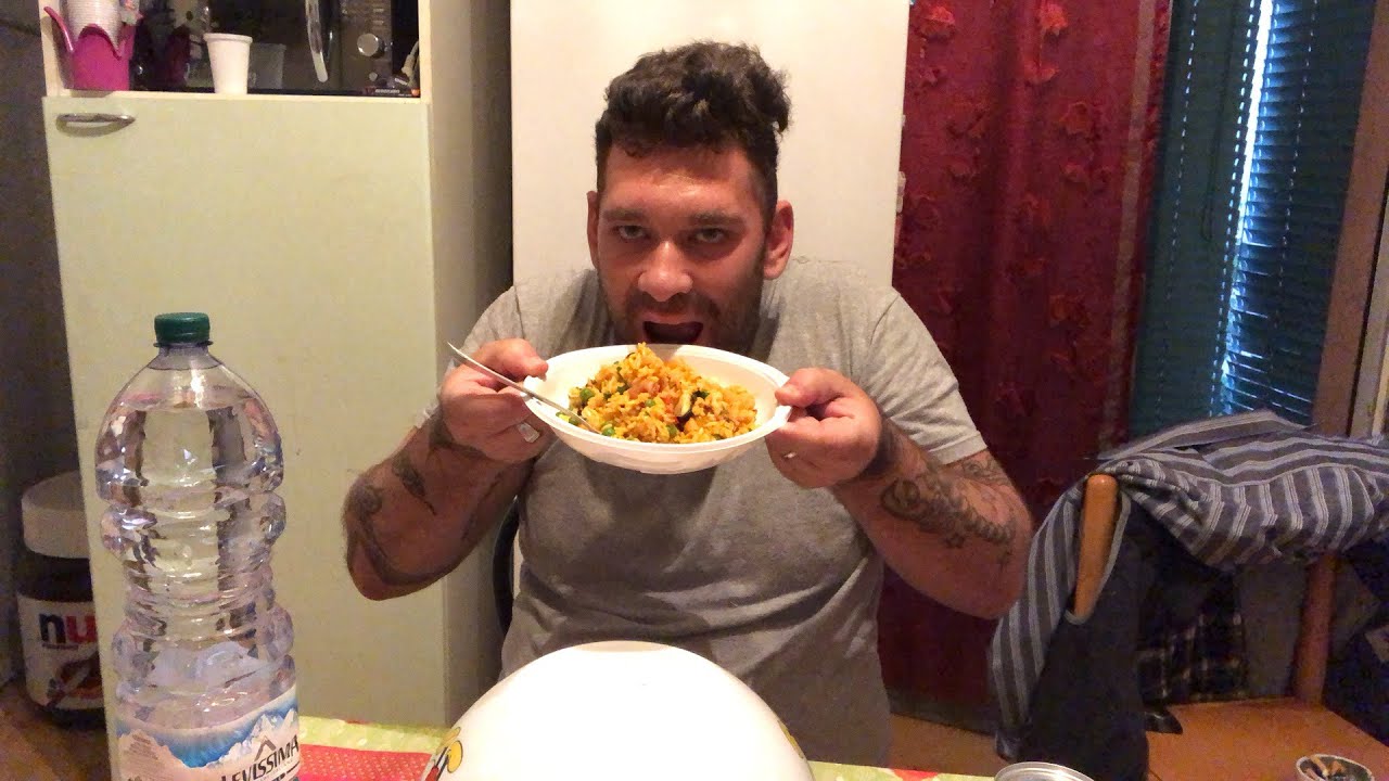 Eating show mukbang ita Paella