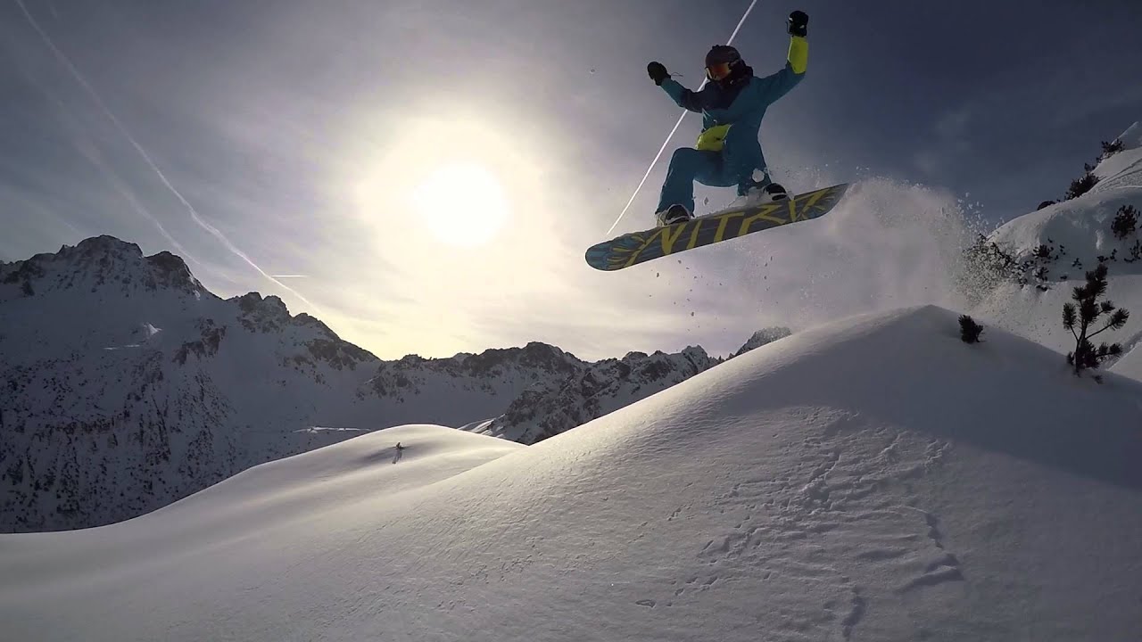 Snowboard Freeride Abfahrt vom Gipfelkreuz der Kanzelwand zur Fellhornbahn