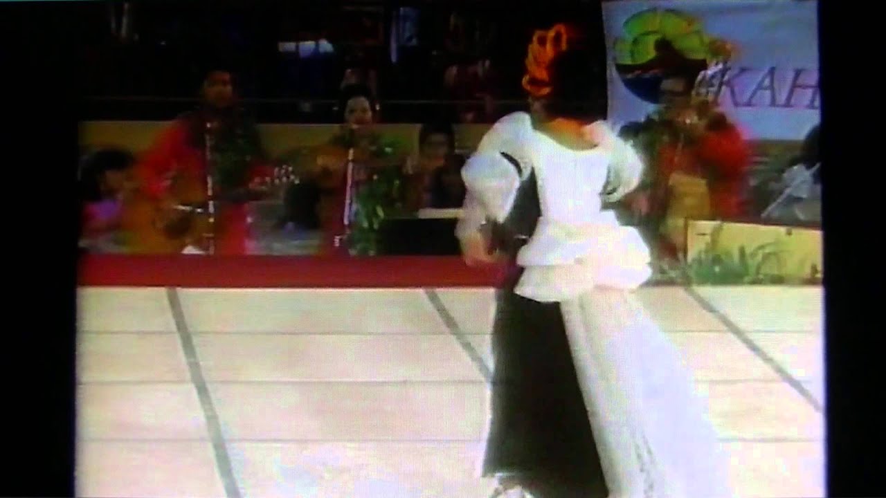 1984 Merrie Monarch Miss Aloha Hula Twyla Ululani Mendez(Hauoli Hula Halau) no.1