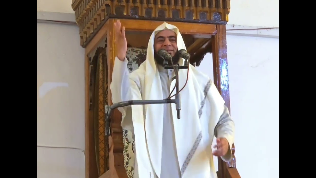 ولكن لعنهم الله بكفرهم فلا يؤمنون إلا قليلا