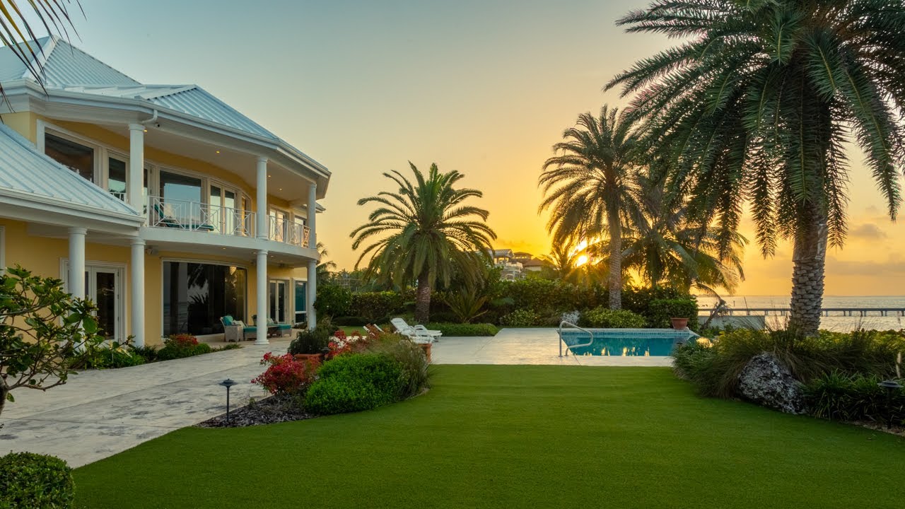 Villa Aqua Vista, South Sound | Grand Cayman | SOLD! | Cayman Islands Sotheby's International Realty