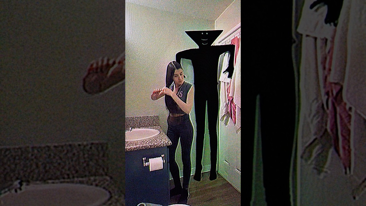 Don&rsquo;t think I wanna know who&rsquo;s under the tub #horrorshorts #weirdcore #analoghorror #dreamcore