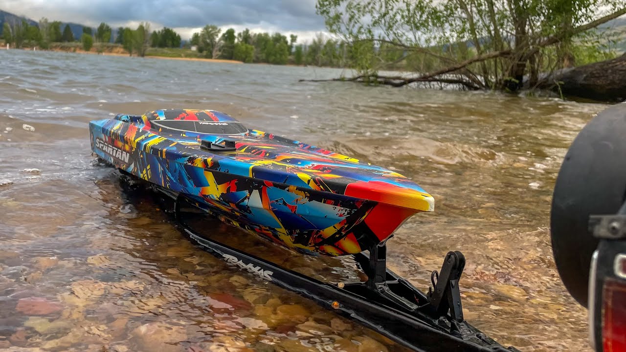 Launching a Traxxas Spartan | RC Boat Launching and Recovery