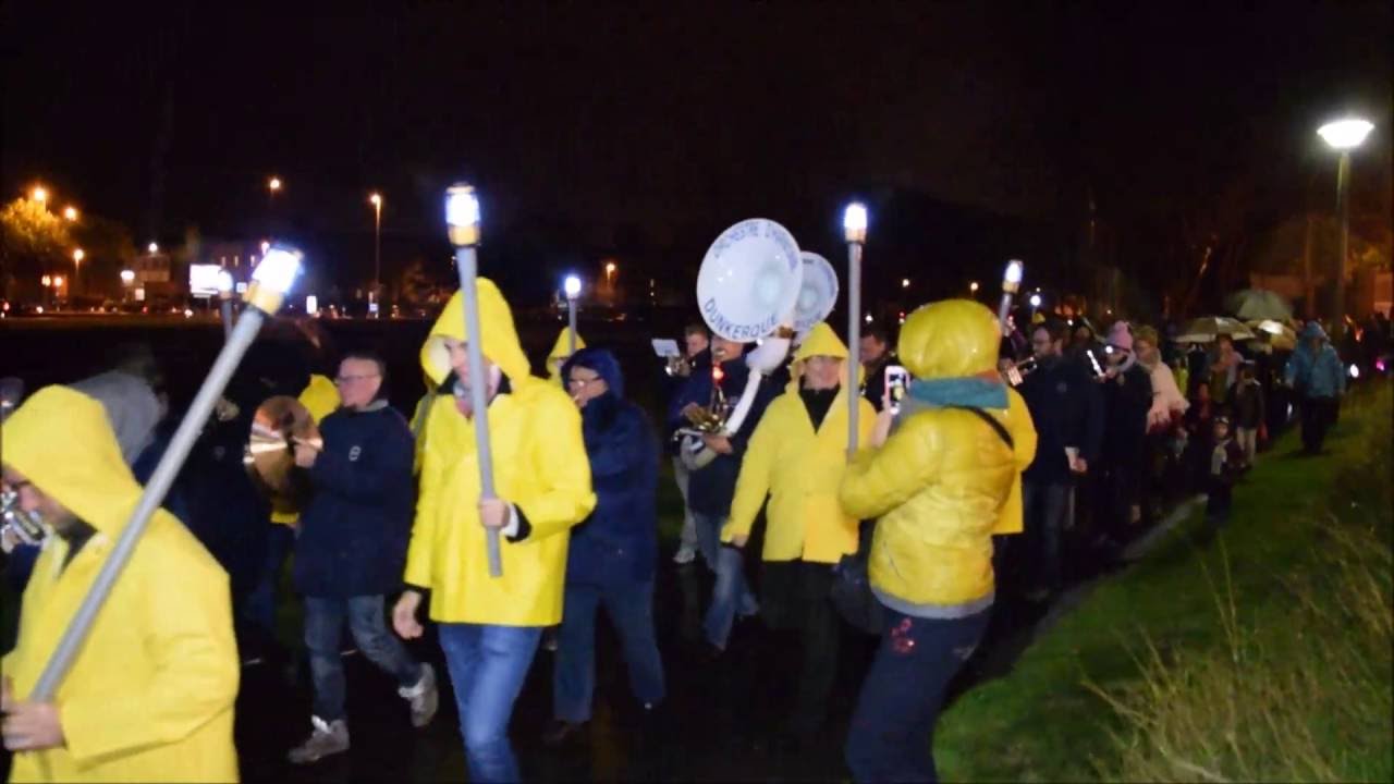 La Saint Martin à Dunkerque défilé dans les jardins du LAAC