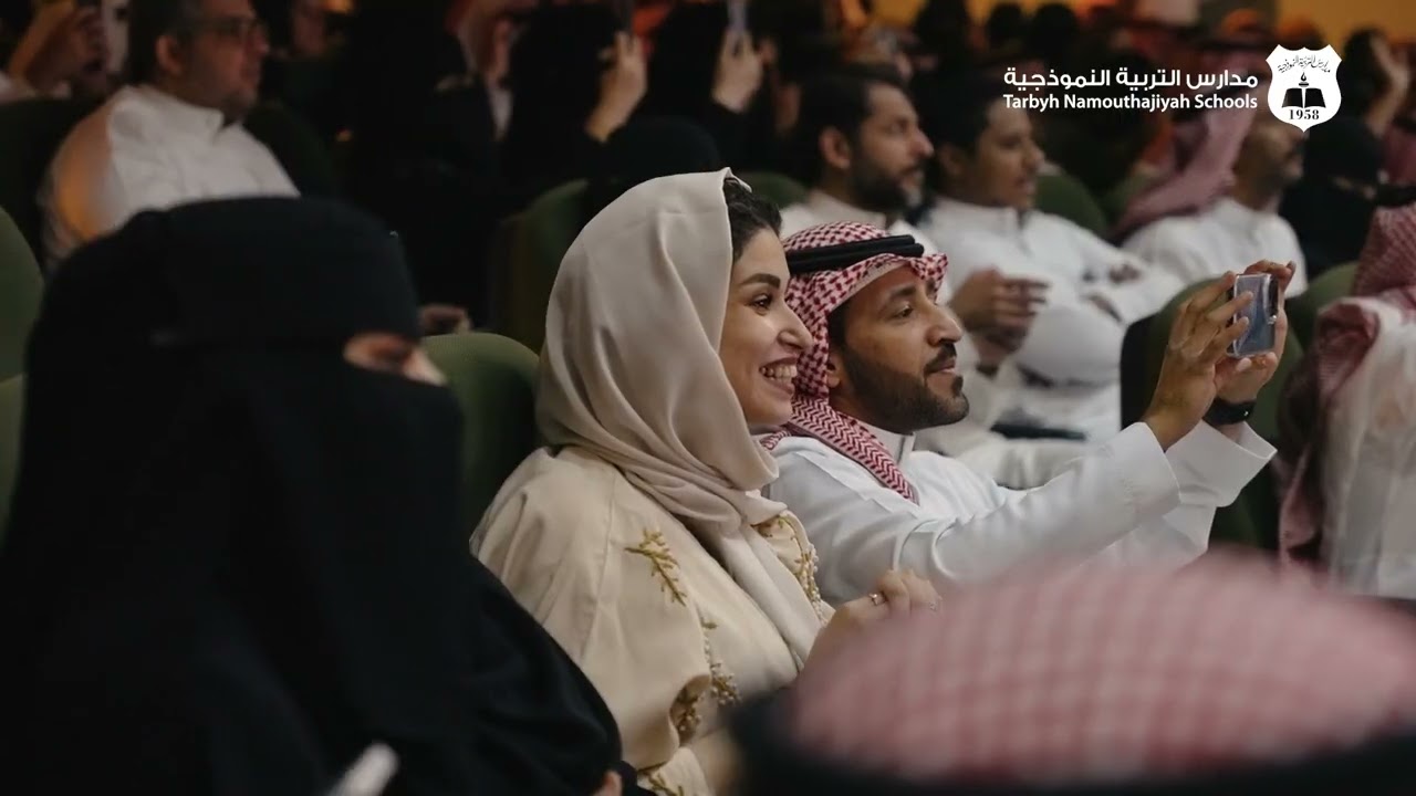 حفل نجاح وتخرج مرحلة رياض الأطفال ( مجمع الروابي التعليمي )