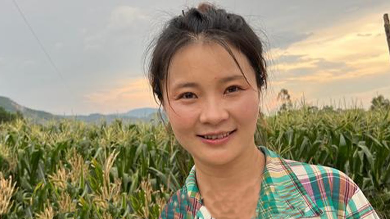 偶遇摘菌子美女，假裝來相親，沒想到一家人真的把我當女婿，還吃到了火鍋！ 【王一點】