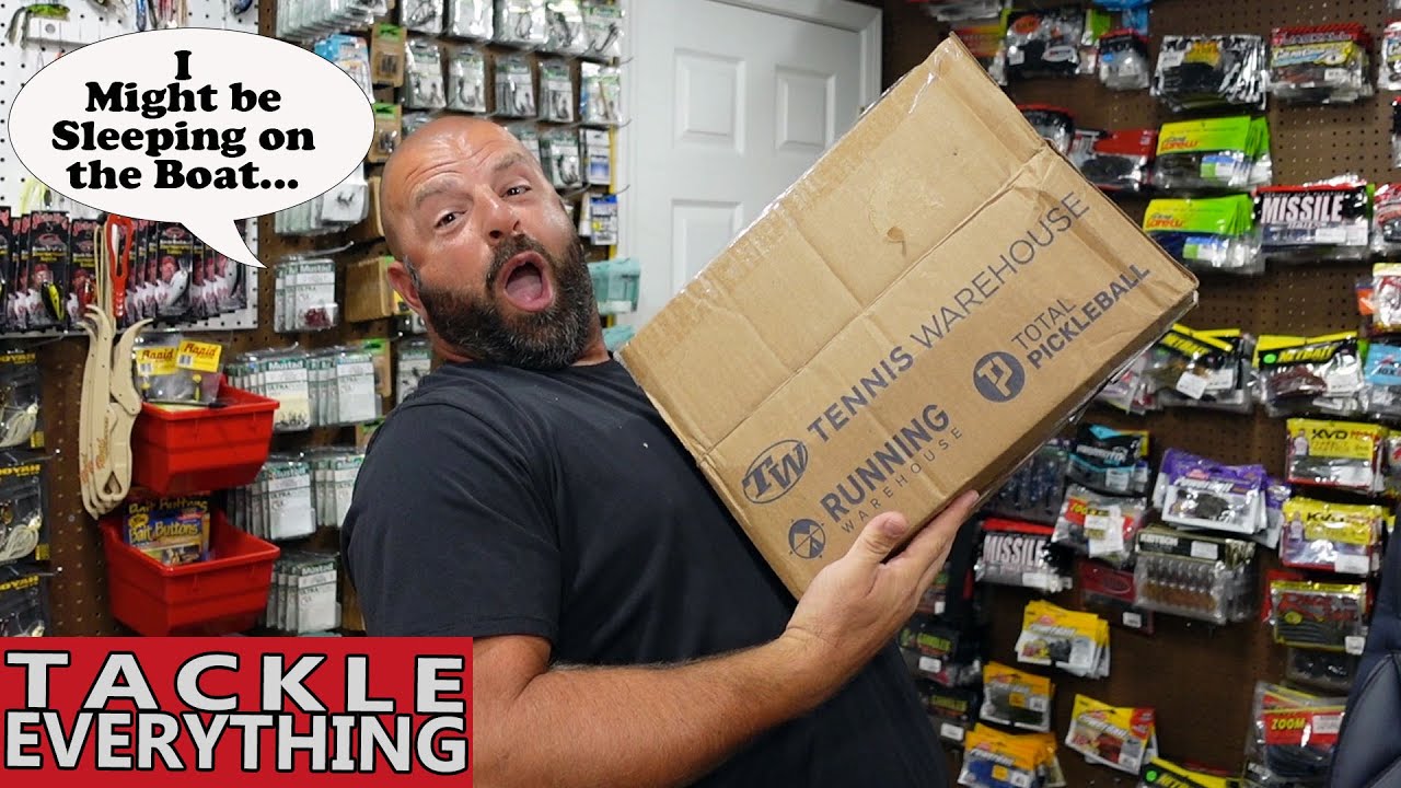 После этого заказа я, возможно, буду спать на лодке... (Распаковка товаров из Tackle Warehouse)