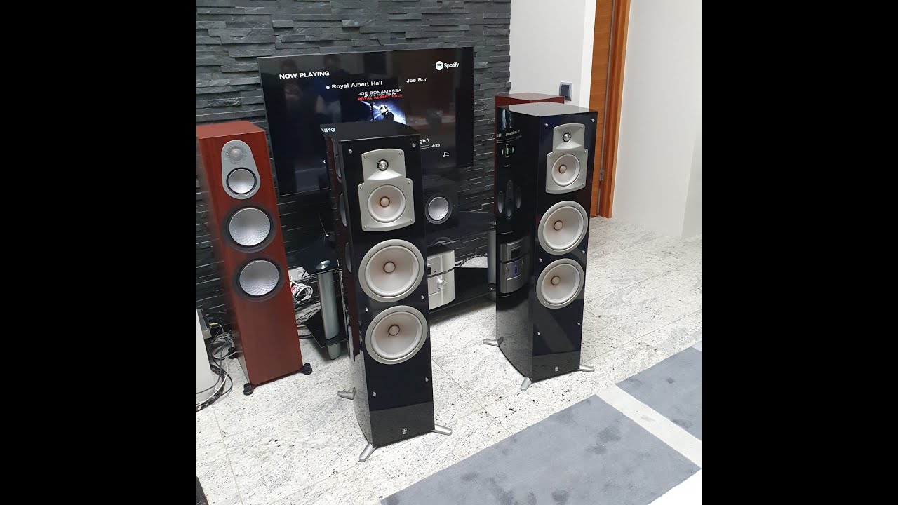 Yamaha NS-777 vs Monitor Audio Silver 500
